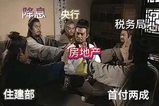 昔日张琳芃被日本球员拽着头发扔出2米远，愤怒起身将对方撞翻